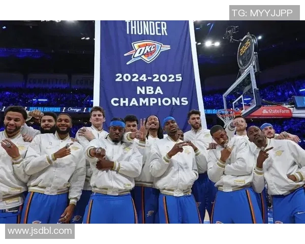 雷霆球员时尚风范大公开!球场胜利之余展现穿搭魅力 雷霆球员时尚风范大公开!球场胜利之余展现穿搭魅力